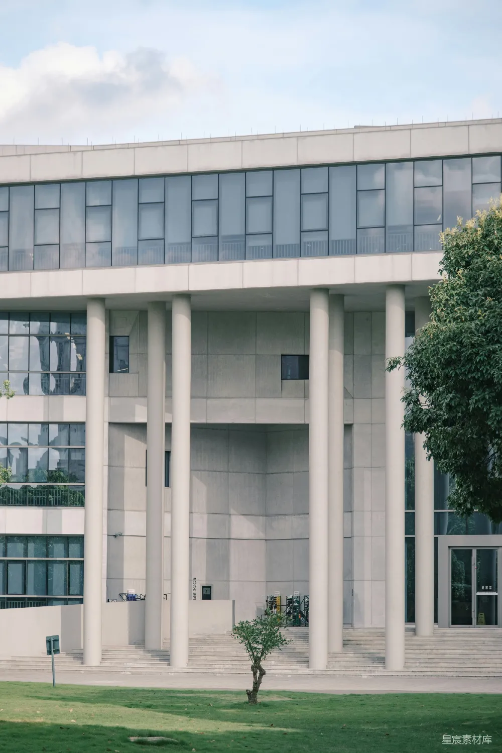 高清摄影 建筑 现代 简洁 自然 城市 现代建筑与自然的和谐