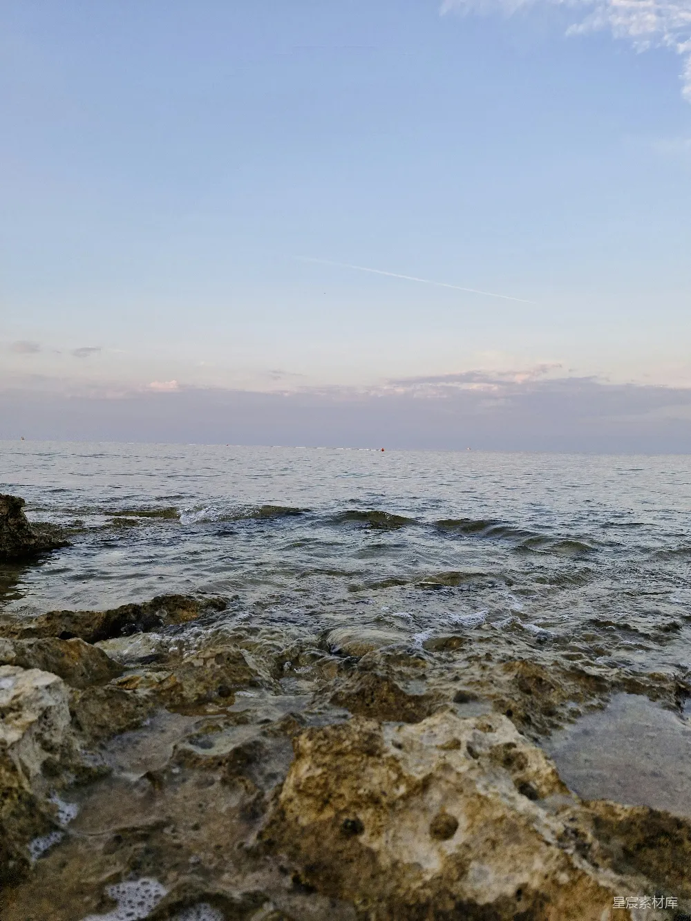 高清摄影 壁纸 自然 旅行 从岩石海岸看去的海景