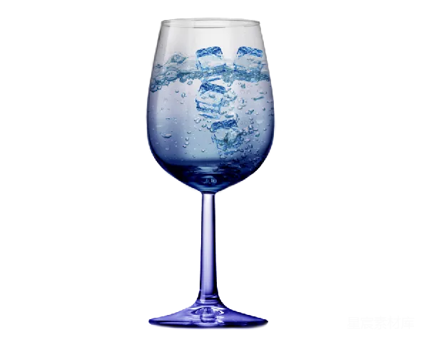 元素素材 盛有冰块与蓝色液体的渐变蓝高脚杯