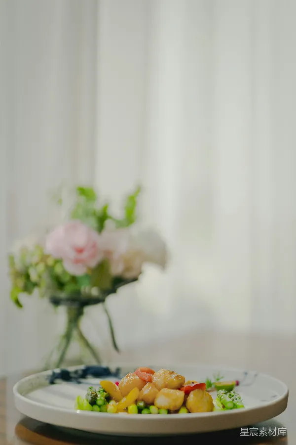 高清摄影 清新餐桌上的精美海鲜料理
