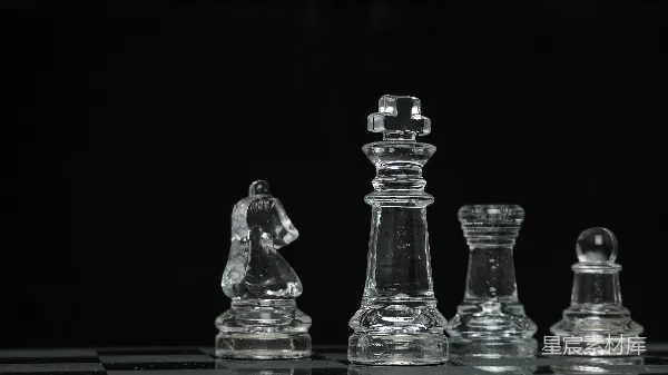 高清摄影 玻璃棋子的棋盘