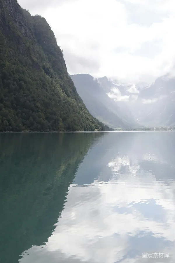 高清摄影 宁静的峡湾风光