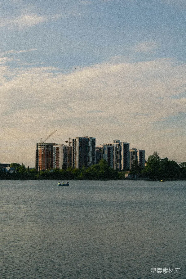 高清摄影 湖畔的现代城市