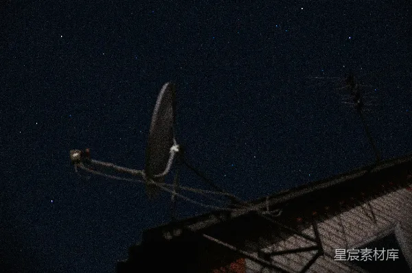 高清摄影 夜空下的卫星天线