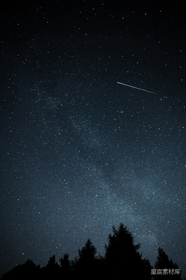 高清摄影 夜空下的流星