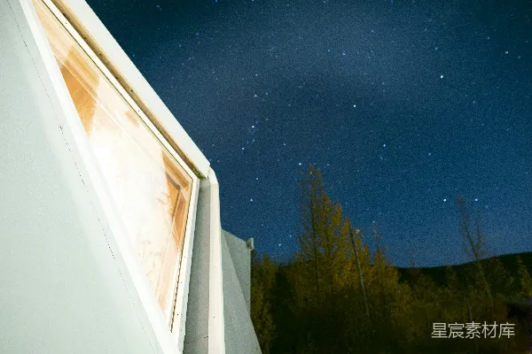 高清摄影 窗外的夜空与星星