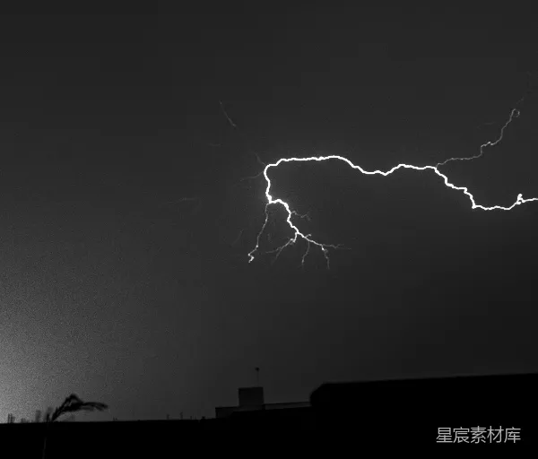 高清摄影 夜空中的闪电