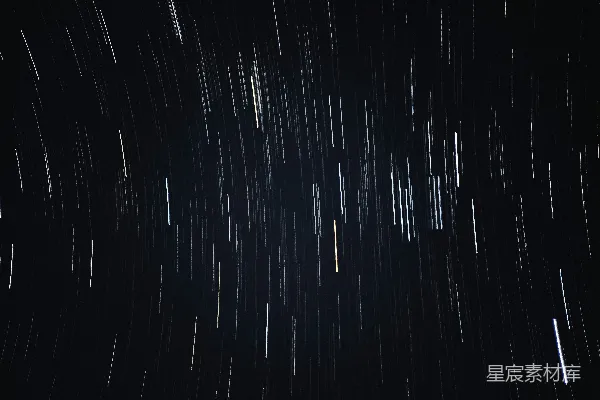 高清摄影 流星雨轨迹