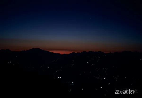高清摄影 夜幕下的山峦