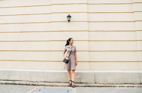 高清摄影 城市街头的优雅女性