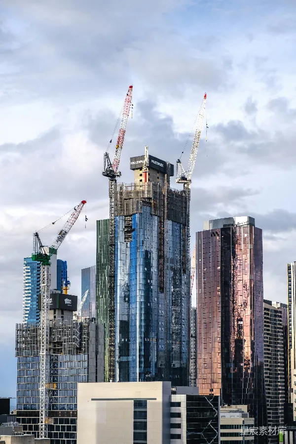高清摄影 城市建筑工地中的摩天大楼
