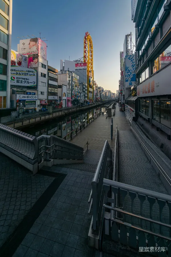 高清摄影 大阪道顿堀的宁静时刻