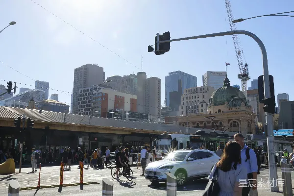 高清摄影 繁忙的城市火车站场景