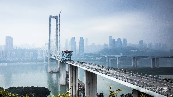 高清摄影 重庆长江大桥建设中的现代都市景观