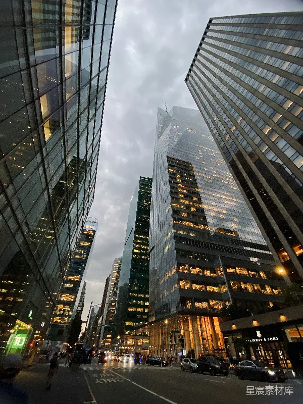 高清摄影 摩天大楼下的城市夜景