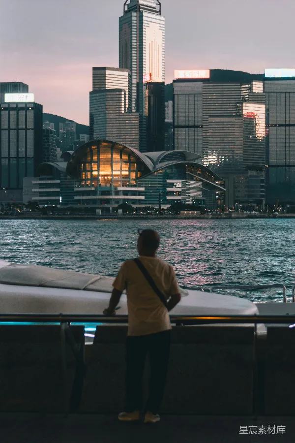 高清摄影 城市的剪影：黄昏时分的香港
