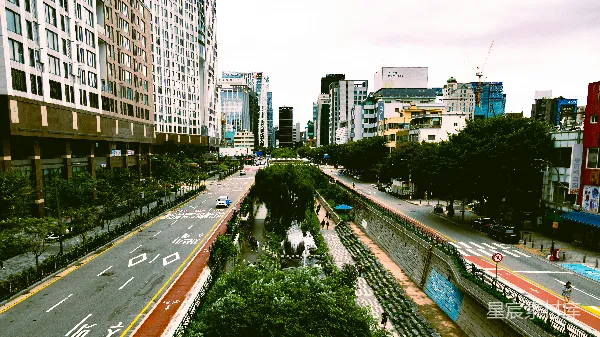 高清摄影 现代都市中的绿意盎然