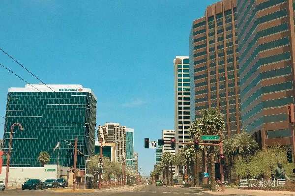 高清摄影 阳光明媚的城市街景