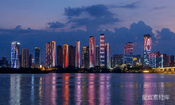 高清摄影 城市夜景与河面倒影