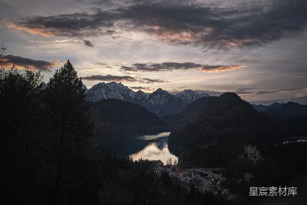 高清摄影 夕阳下的湖光山色