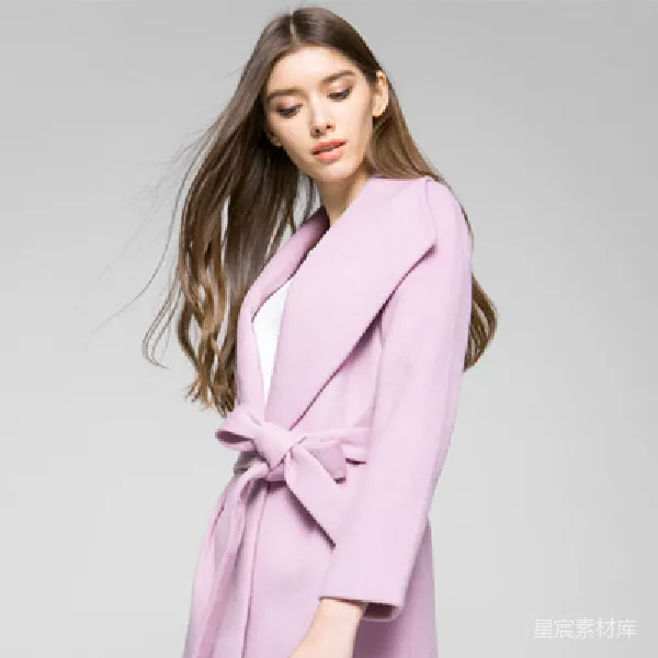 元素素材 时尚女性展示粉色大衣