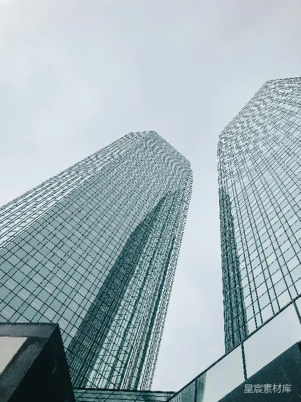 高清摄影 现代摩天大楼的对称构图