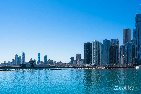 高清摄影 芝加哥天际线与湛蓝湖水