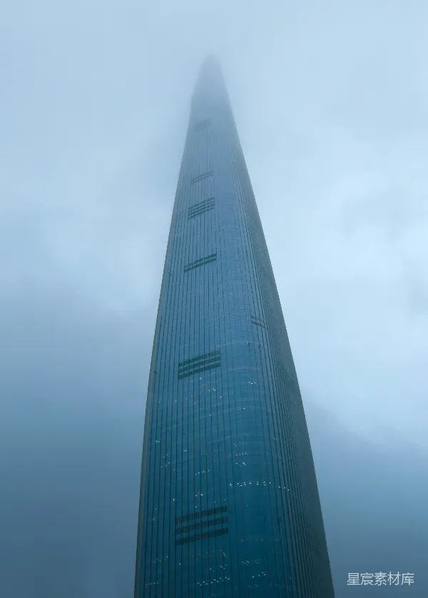 高清摄影 雾中的摩天大楼