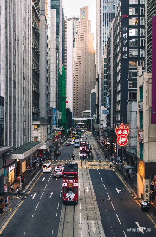 高清摄影 香港维多利亚道的双层电车