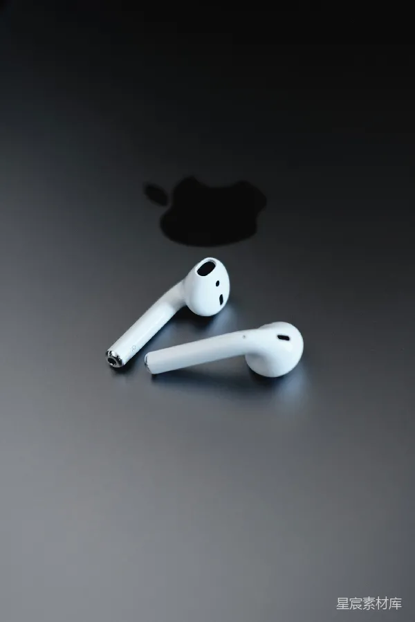 高清摄影 AirPods与苹果logo
