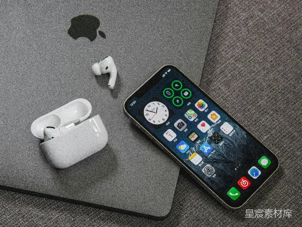 高清摄影 苹果设备全家福：iPhone、AirPods与MacBook