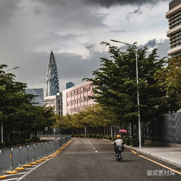 高清摄影 现代都市中的宁静角落