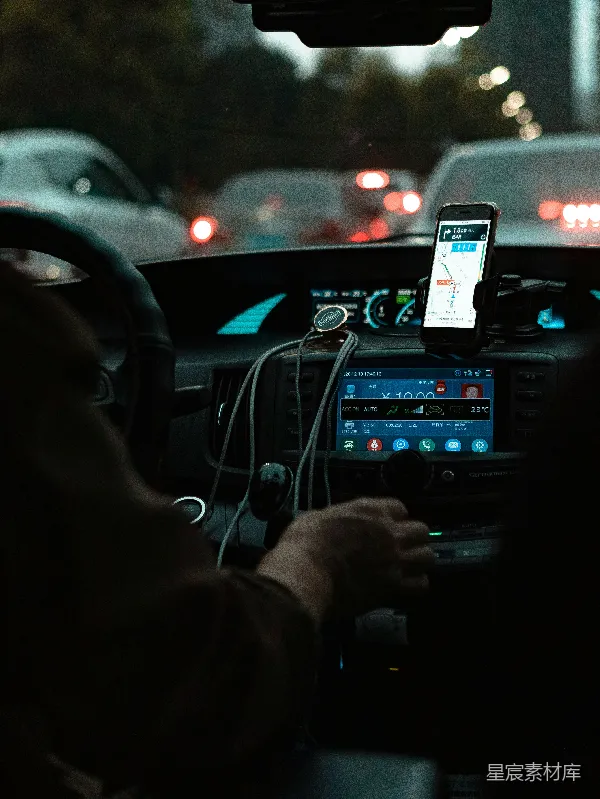 高清摄影 夜行中的出租车驾驶