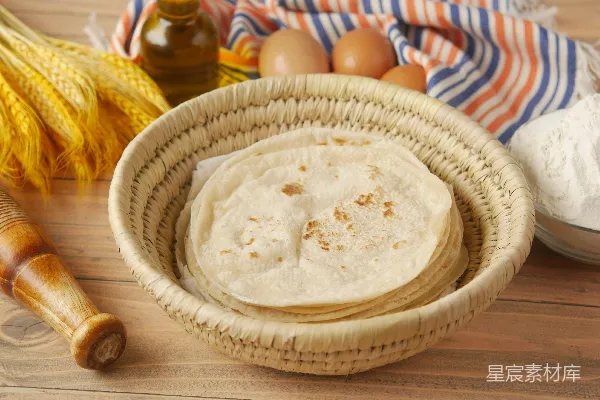 高清摄影 新鲜出炉的玉米饼