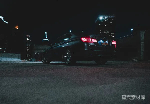 高清摄影 夜色中的豪华轿车