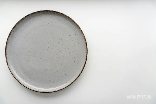 高清摄影 简约陶瓷盘