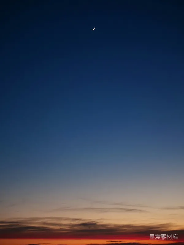 高清摄影 夜幕下的新月