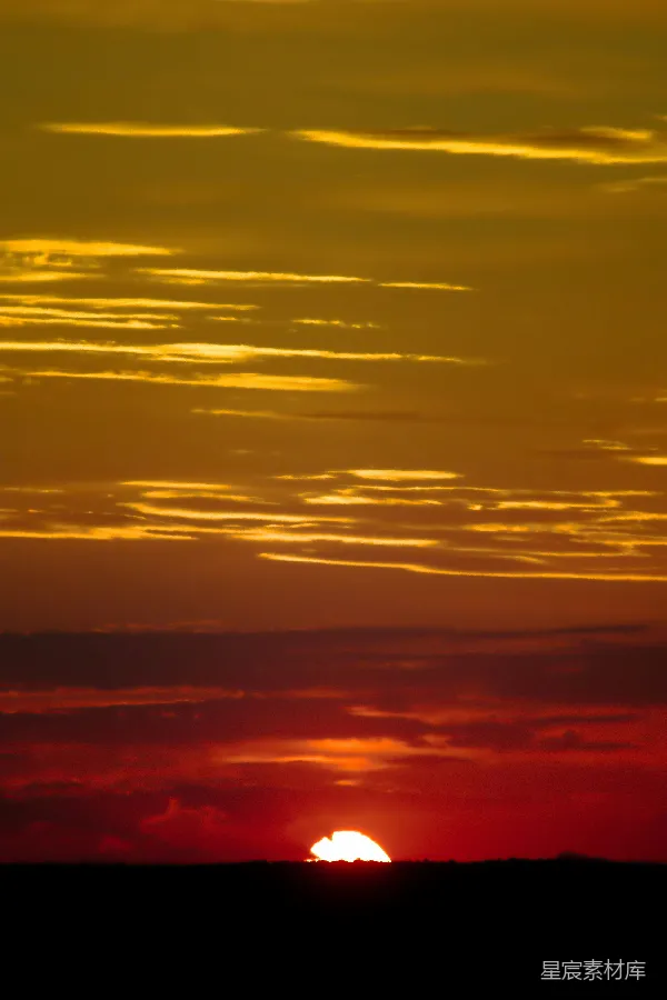 高清摄影 夕阳下的云海