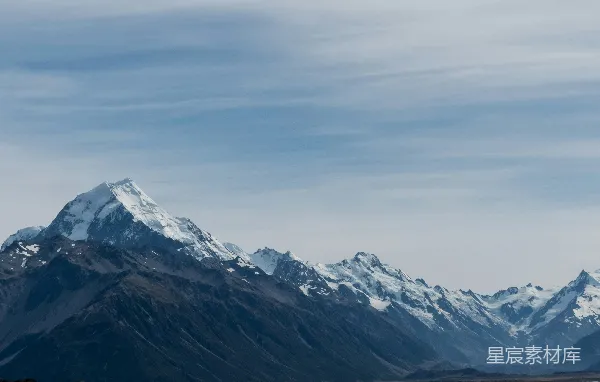 高清摄影 雪山连绵的壮丽景色