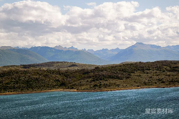 高清摄影 湖畔山景