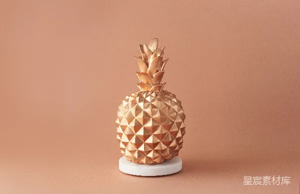 高清摄影 金色菠萝摆件