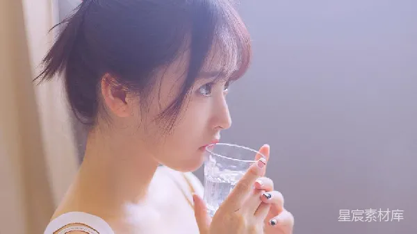 高清摄影 清晨的水疗时光