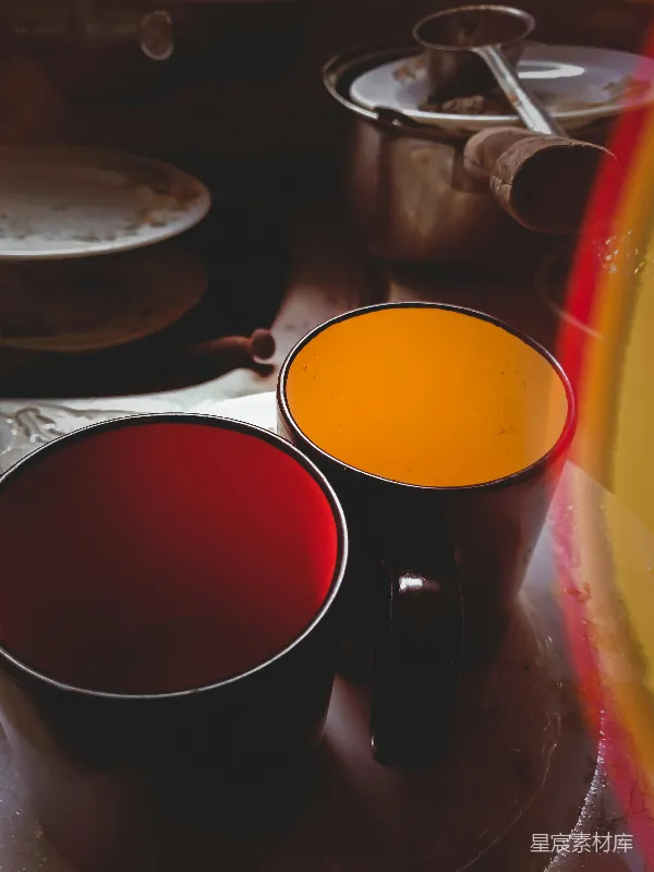 高清摄影 色彩斑斓的茶杯