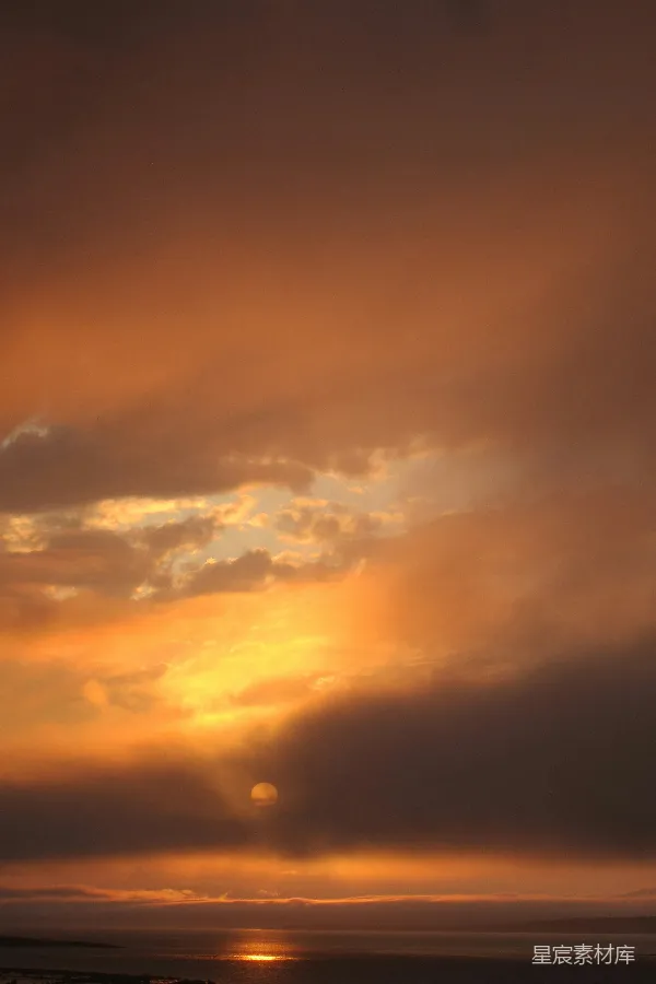 高清摄影 夕阳下的海面