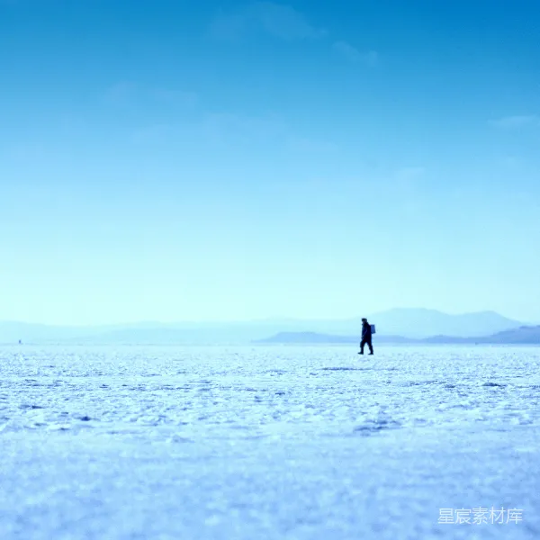 高清摄影 孤独的旅者