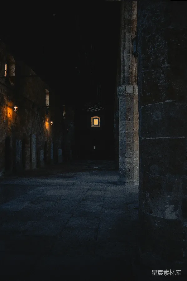 高清摄影 暗夜中的一束光