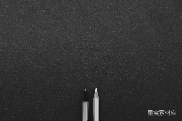 高清摄影 空白黑板与笔的静物摄影