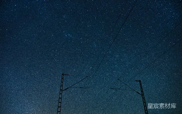 高清摄影 星空中电线杆的剪影