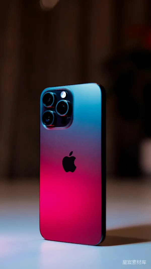 高清摄影 苹果iPhone 14 Pro渐变色手机