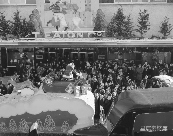 高清摄影 圣诞游行中的雪橇与圣诞老人